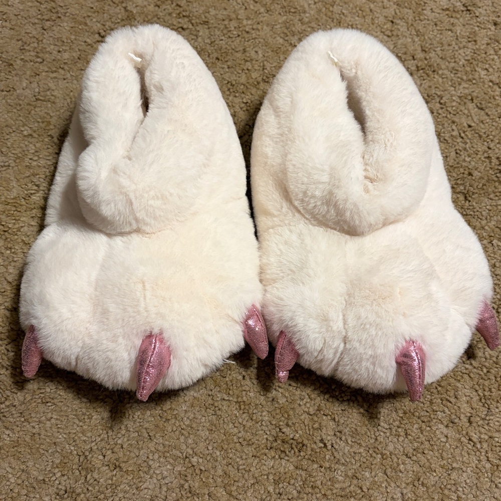 Fuzzy White Slippers with Pink Claws